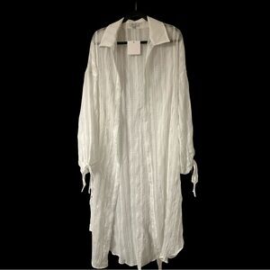 New Petal Dew‎ White Sheer Long Sleeve Duster. Size Medium
